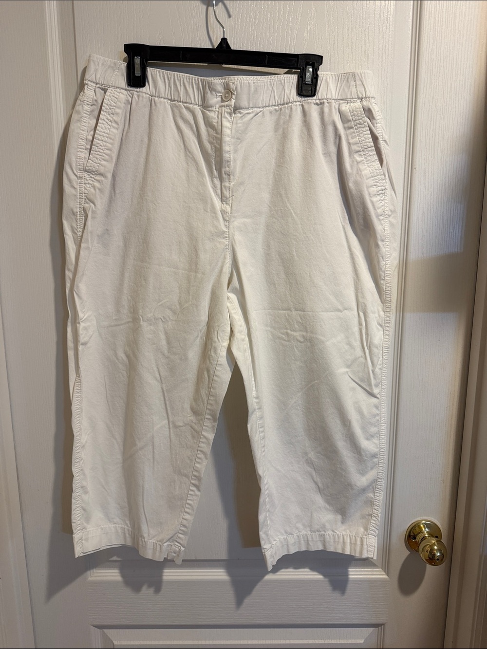 Chico's White Capris